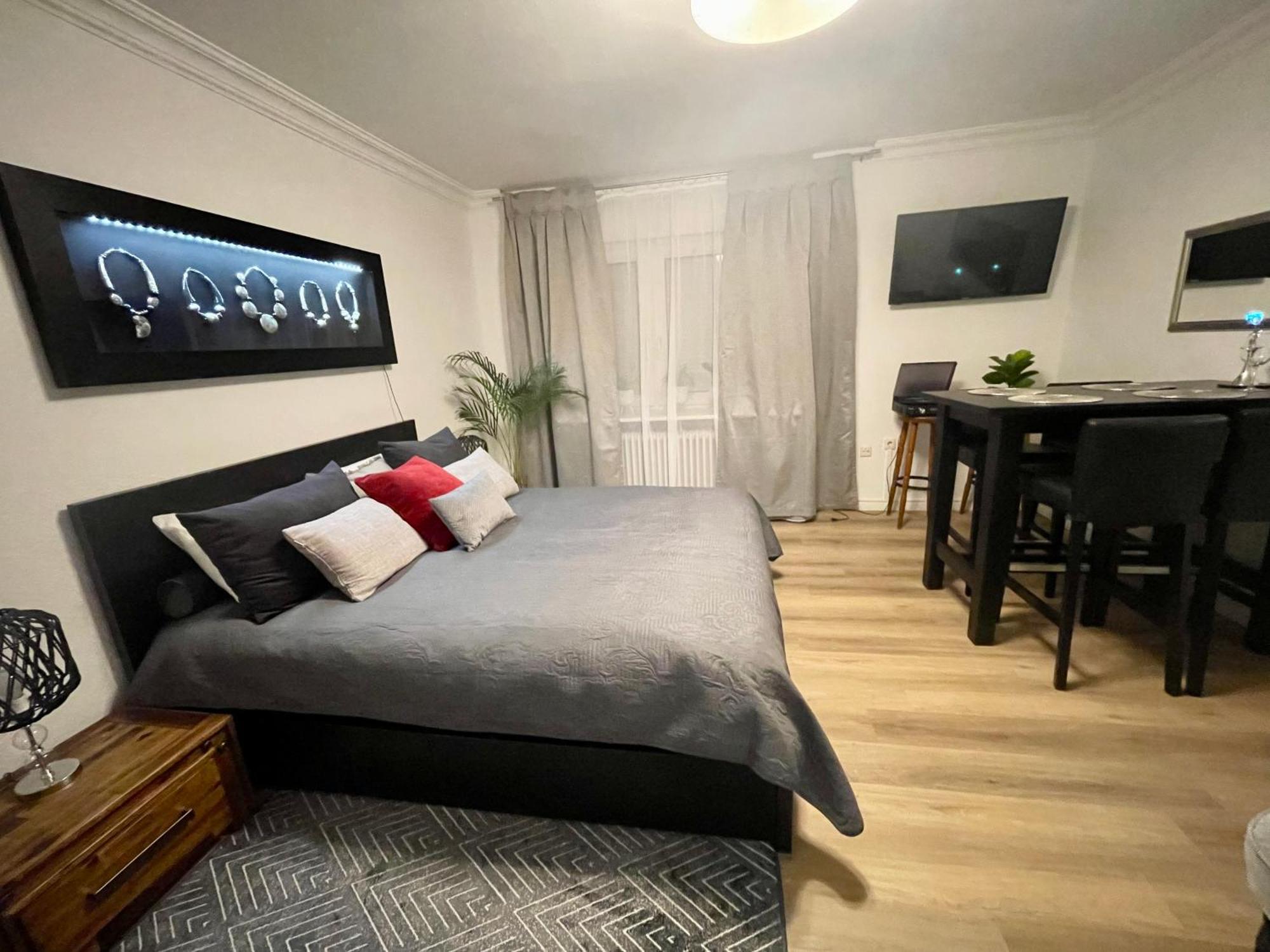 Tunnel Apartment - Nordbahntrasse, Kontaktloser Self-Check-In, Netflix Wuppertal Exterior photo